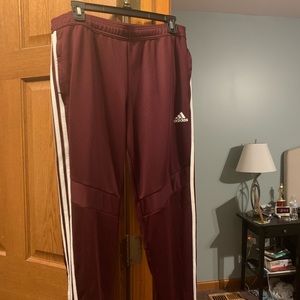 New without tags maroon adidas joggers